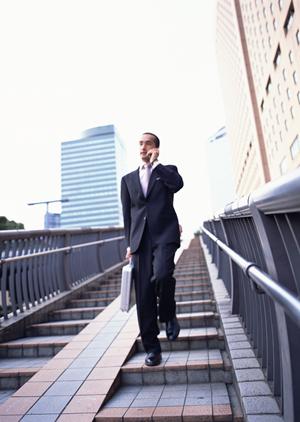 「大阪で見つける！高収入求人と未経験から始められる職種ガイド」